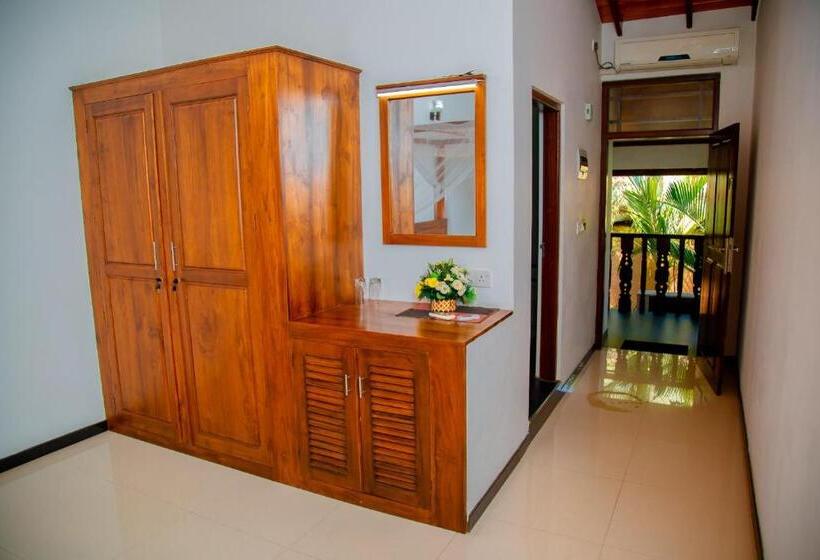 סוויטה עם מרפסת, Rockery Villa Ayurveda