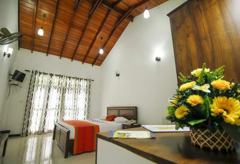 חדר דלוקס עם מרפסת, Rockery Villa Ayurveda