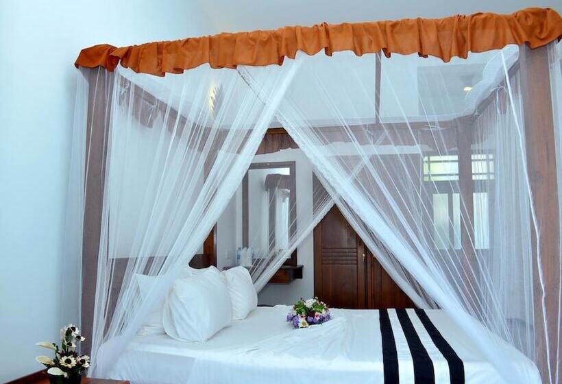 חדר דלוקס עם מרפסת, Rockery Villa Ayurveda