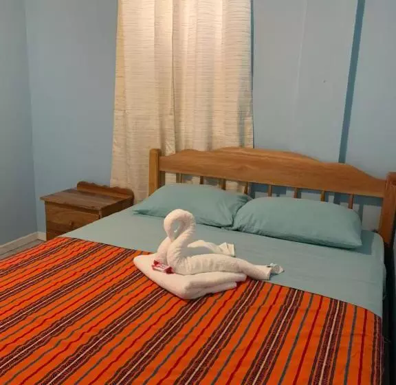 اتاق استاندارد, Sandbar Beachfront Hostel & Restaurant