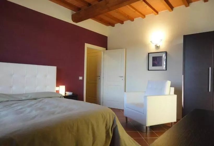 Superior Kolmen Hengen Huone, Il Poggiolo Delle Rose Bed&breakfast