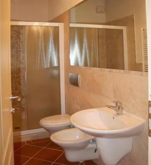 Huoneisto 1 Makuuhuone, Il Poggiolo Delle Rose Bed&breakfast