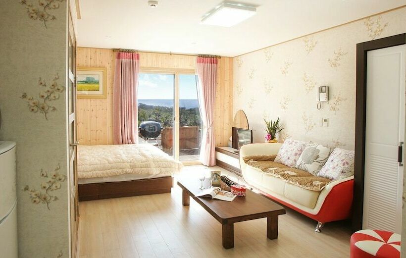 استودیوی استاندارد, Lapaloma Pension