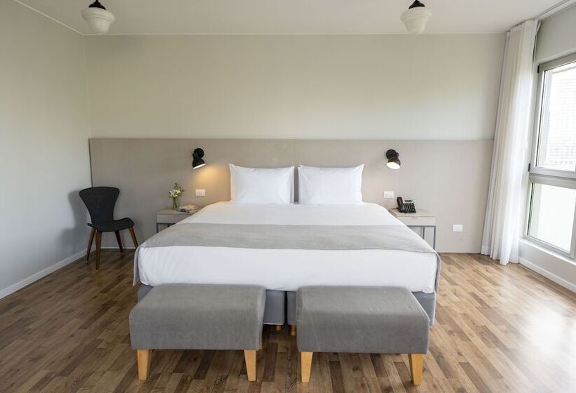 استودیوی سوپریور, Almarena Madero Urbano Affiliated By Melia