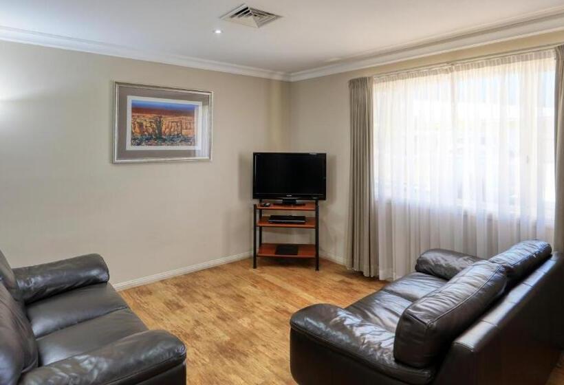 דירת שני חדרים, Edward Parry Motel And Apartments