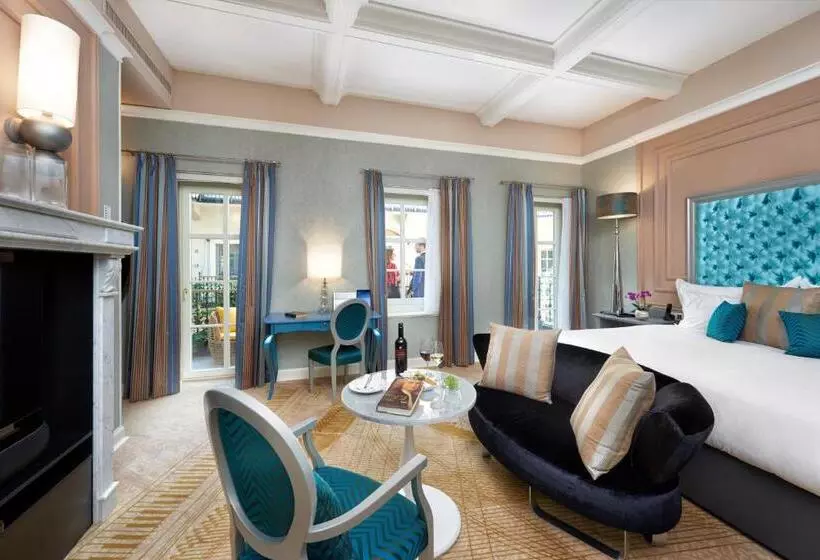 キングサイズベッドのデラックスルーム, Aria Hotel Budapest By Library Hotel Collection