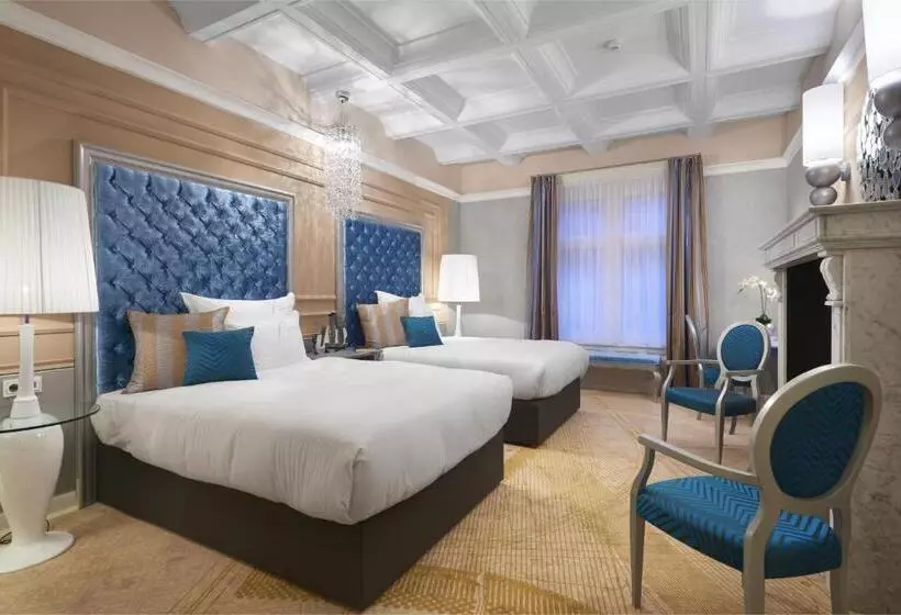 デラックスルーム, Aria Hotel Budapest By Library Hotel Collection