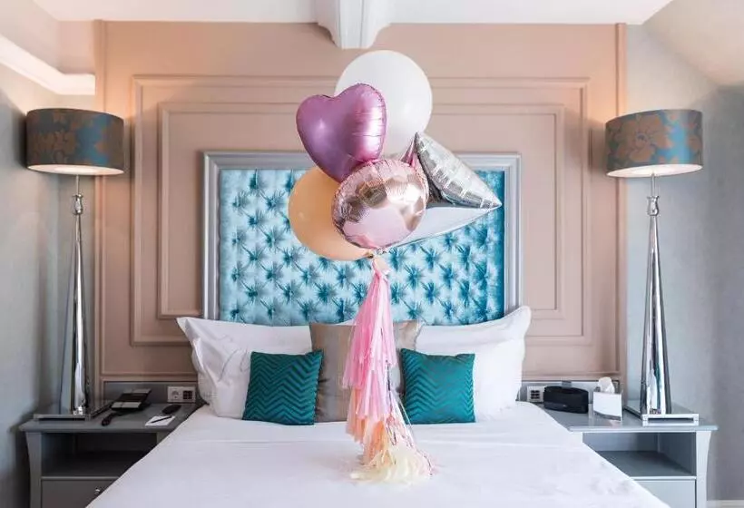 キングサイズベッドのスタンダードルーム, Aria Hotel Budapest By Library Hotel Collection