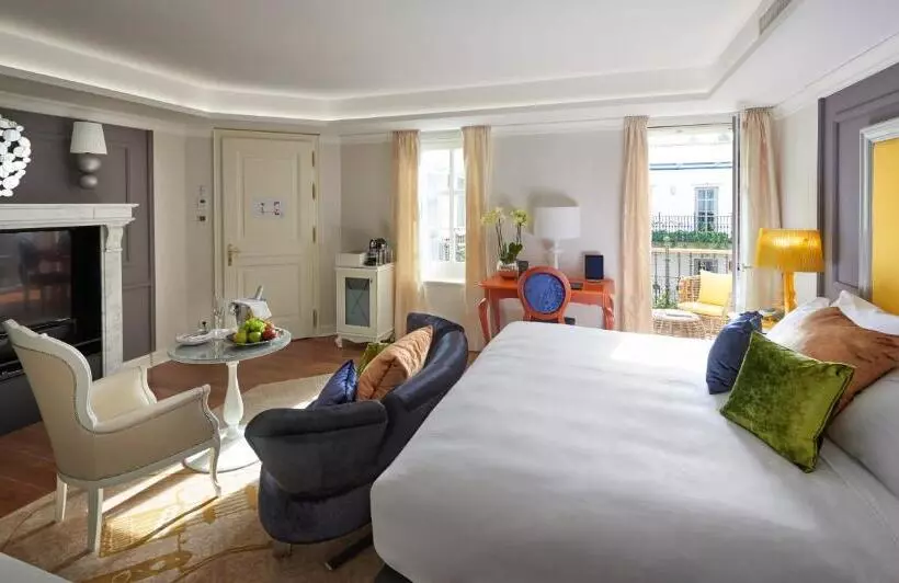 キングサイズベッドのデラックスルーム, Aria Hotel Budapest By Library Hotel Collection