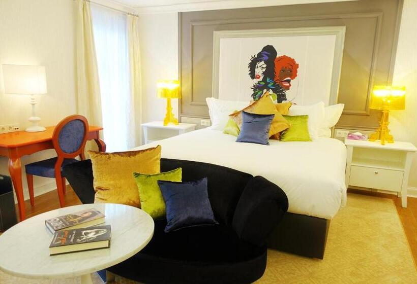 Номер Deluxe Кровать Кинг, Aria Hotel Budapest By Library Hotel Collection
