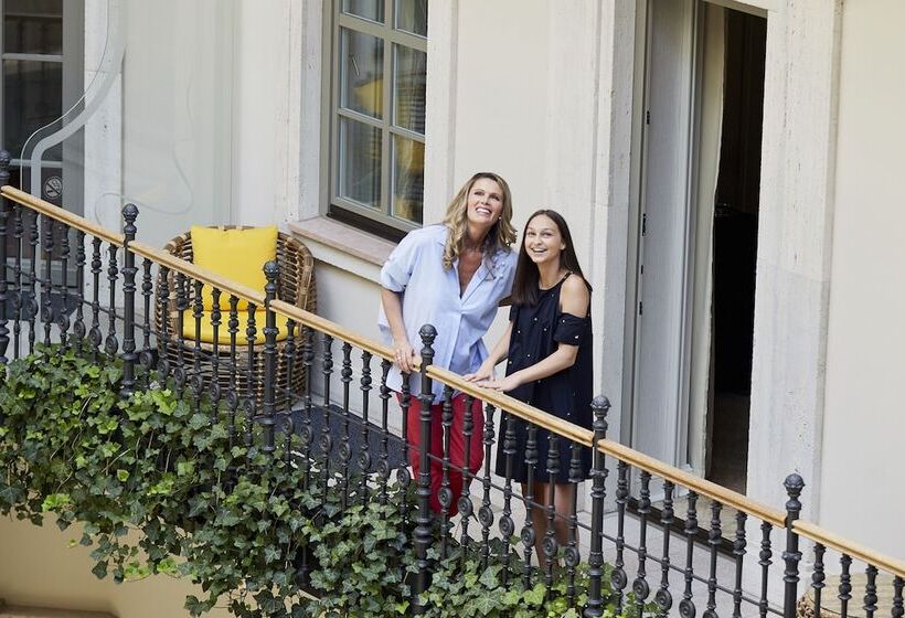 غرفة ديلوكس, Aria Hotel Budapest By Library Hotel Collection