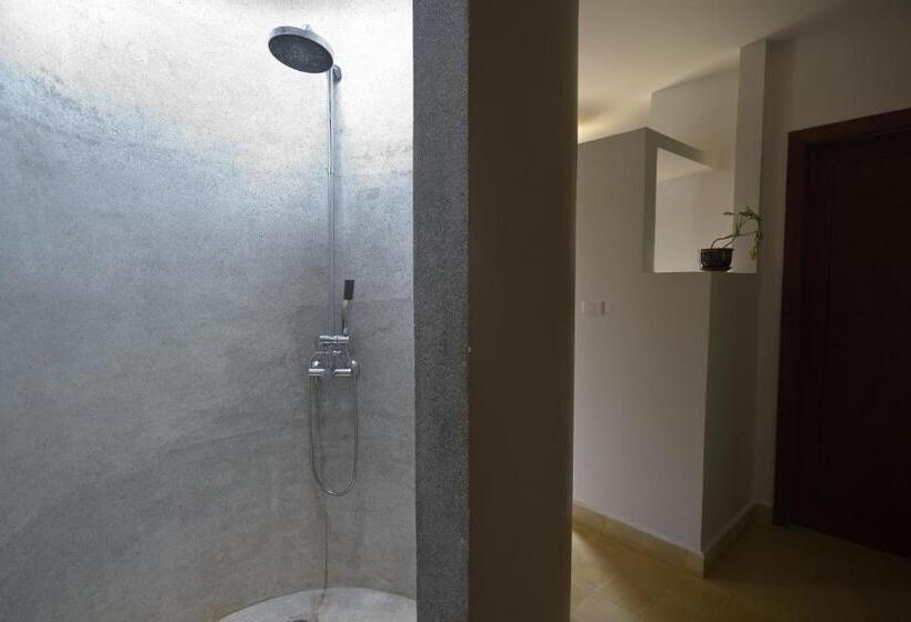 Стандартный Номер Кровать Кинг, Battambang Resort