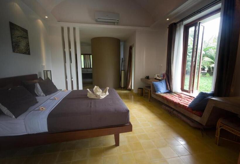 带大床的标准间, Battambang Resort