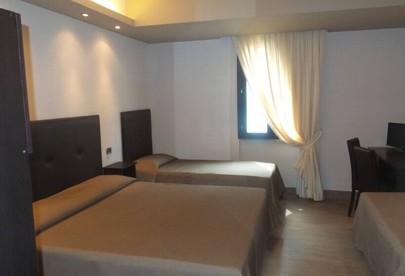 Четырехместный Номер Стандарт, Bns Hotel Francisco