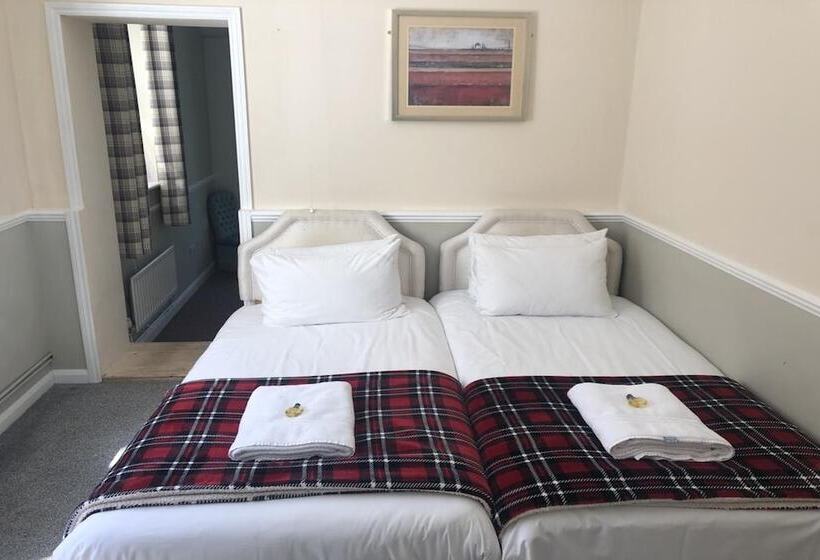 스탠다드 룸, Cf Eleven