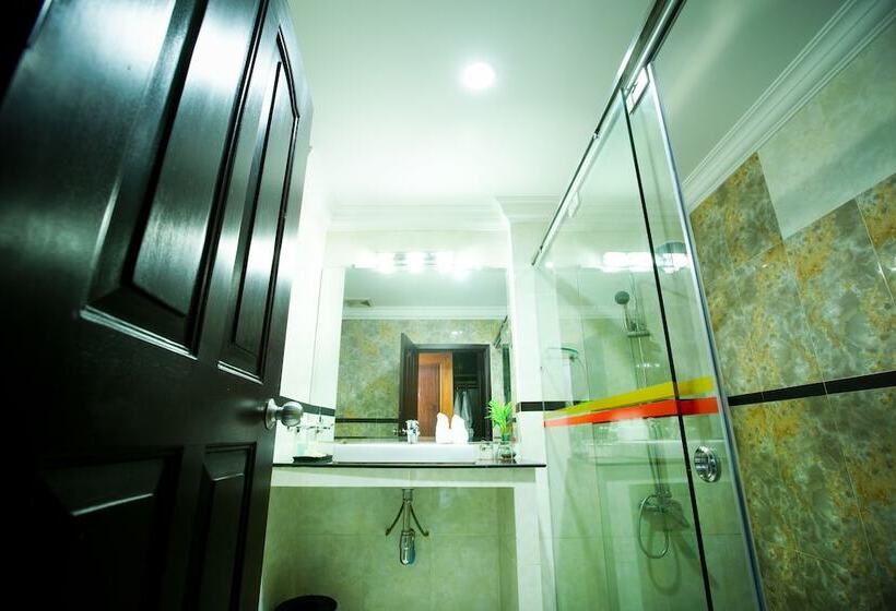 Номер Deluxe, Classy