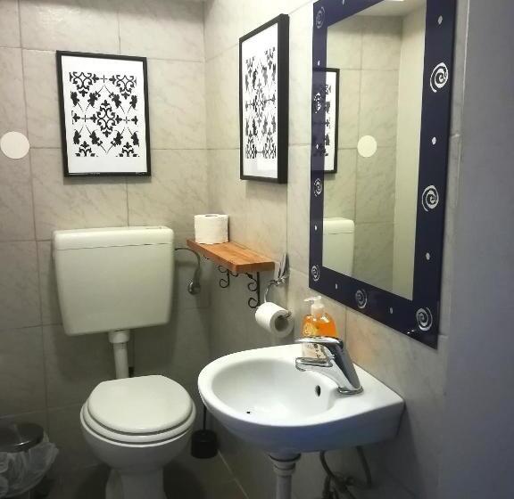 اتاق استاندارد, Hostel 24