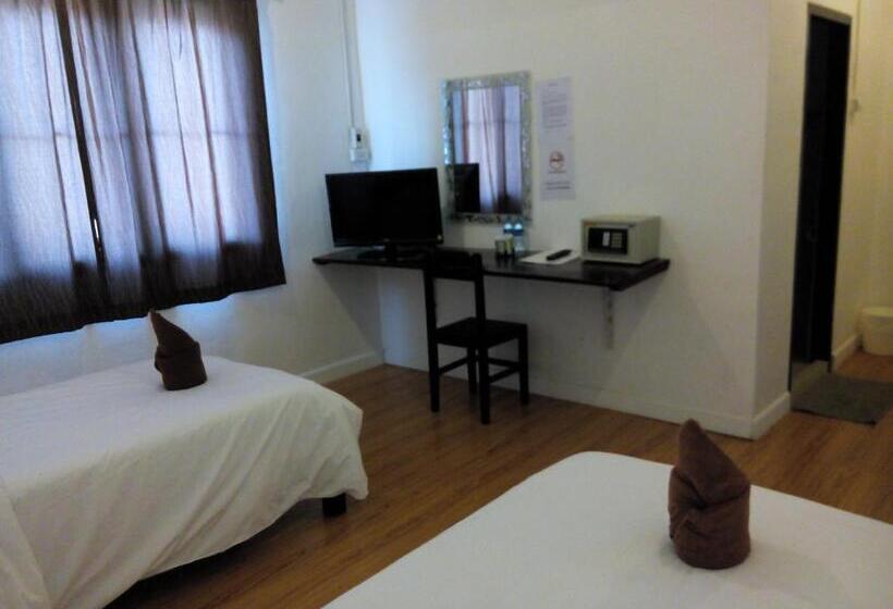 חדר סופריור, Laos Haven