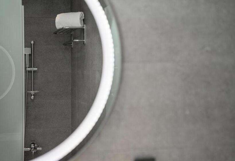 اتاق خانوادگی, Fu Hsiang