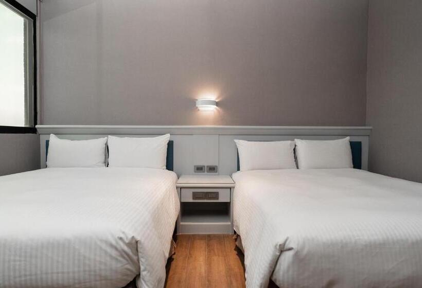 اتاق لوکس خانوادگی, Fu Hsiang