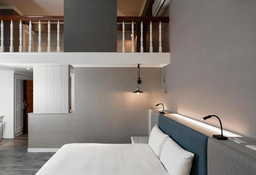 اتاق استاندارد, Fu Hsiang