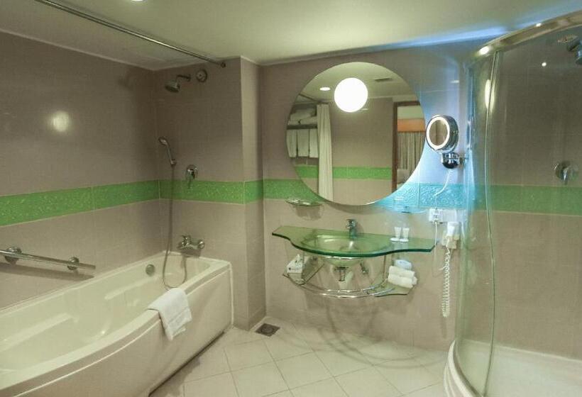 اتاق لوکس, Lakeshore Hotel & Apartments