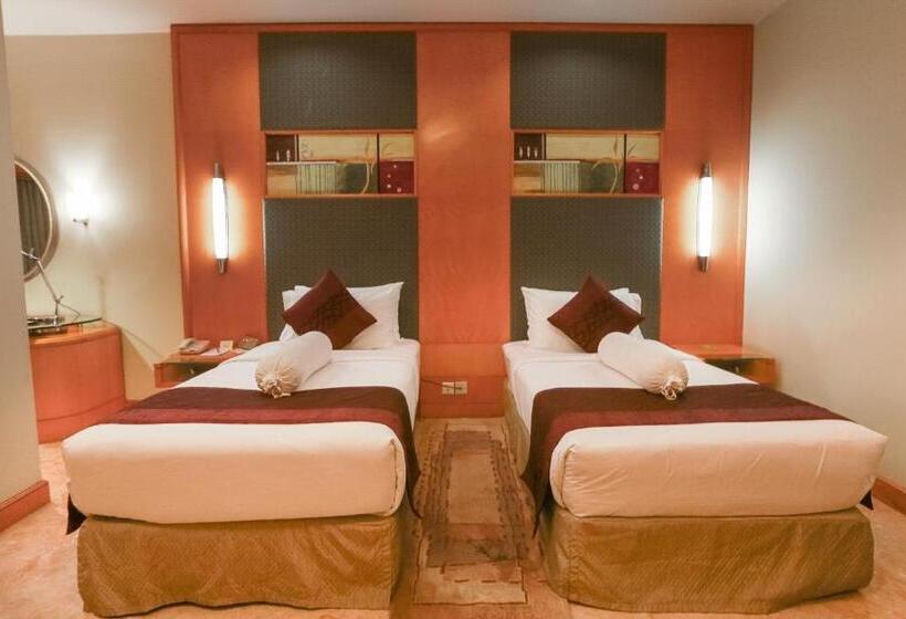 سوییت سوپریور, Lakeshore Hotel & Apartments