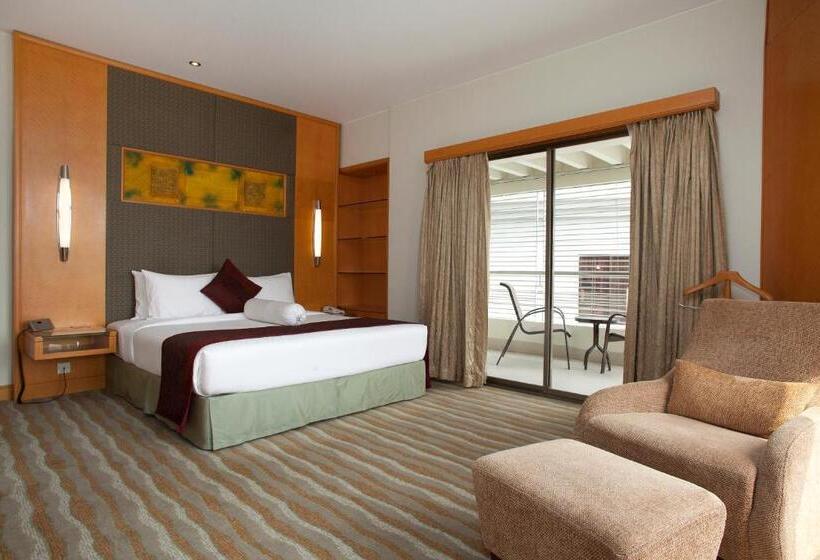 سوییت سوپریور, Lakeshore Hotel & Apartments