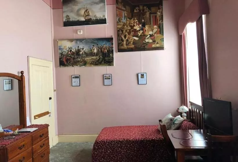 اتاق سهنفرۀ استاندارد با سرویس بهداشتی بیرون از اتاق, Albany Foreshore Guest House
