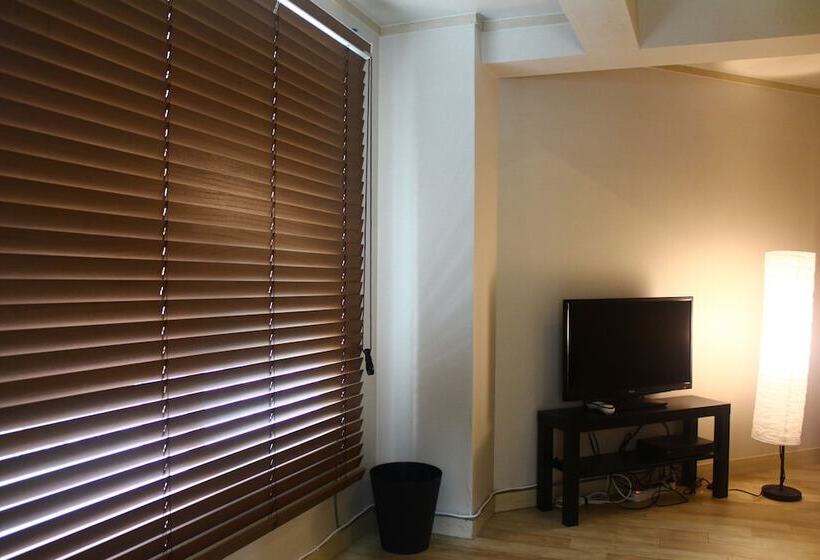 Quarto Triplo Deluxe, Plan A Hostel