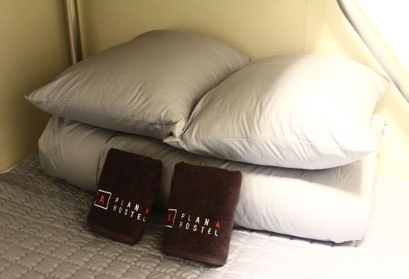 Quarto Triplo Deluxe, Plan A Hostel