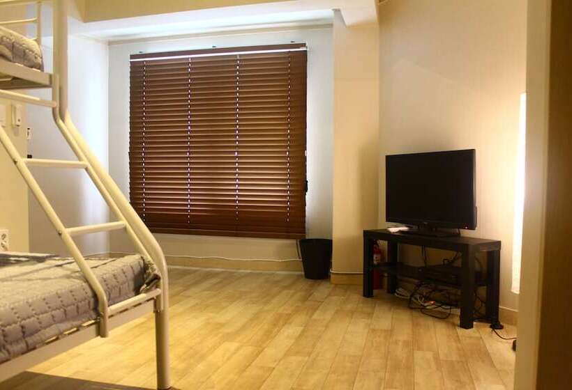 Quarto Triplo Deluxe, Plan A Hostel