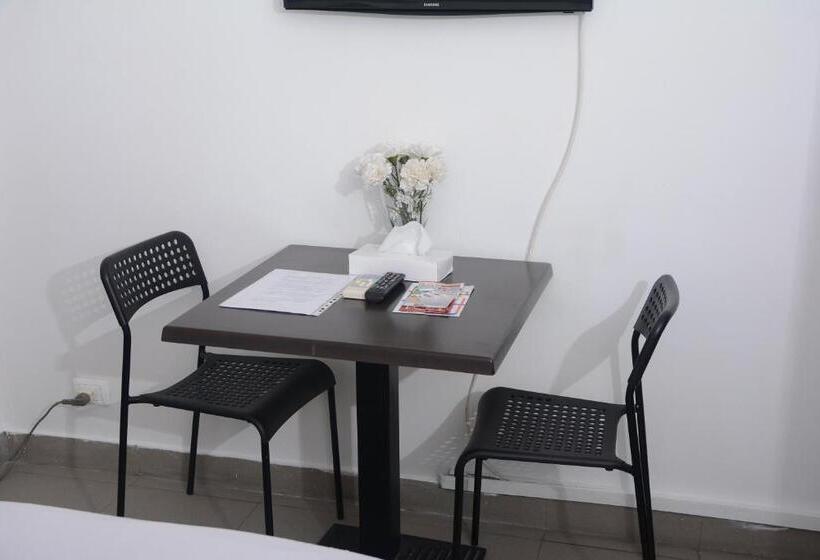 اتاق لوکس یک تخته, Sakan 275