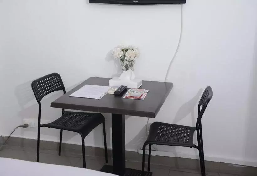 اتاق لوکس یک تخته, Sakan 275