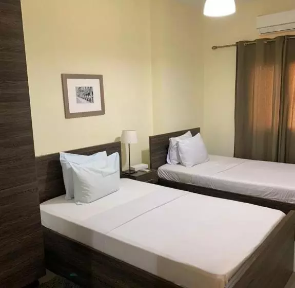 اتاق راحتی سه تخته, Sakan 275