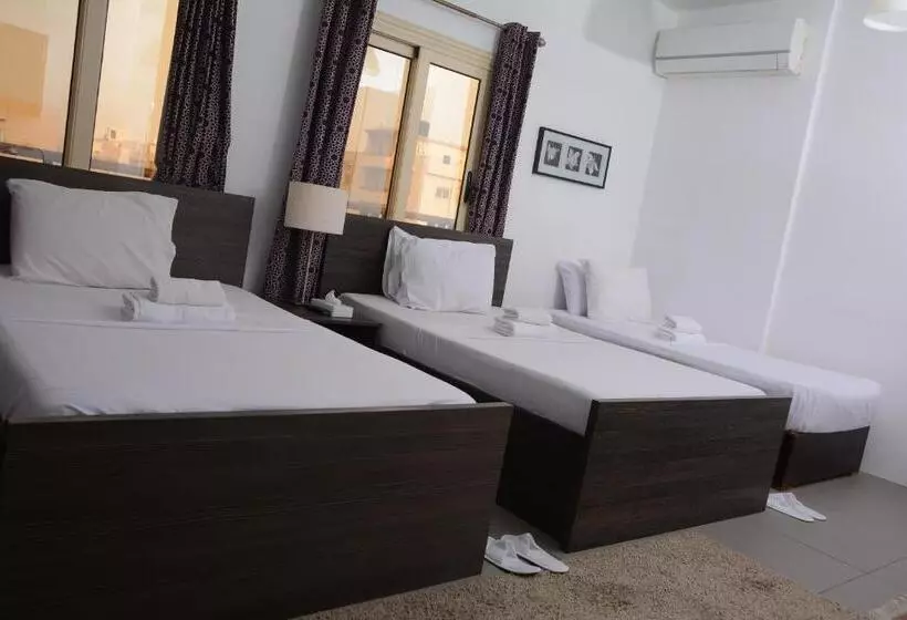 اتاق راحتی سه تخته, Sakan 275