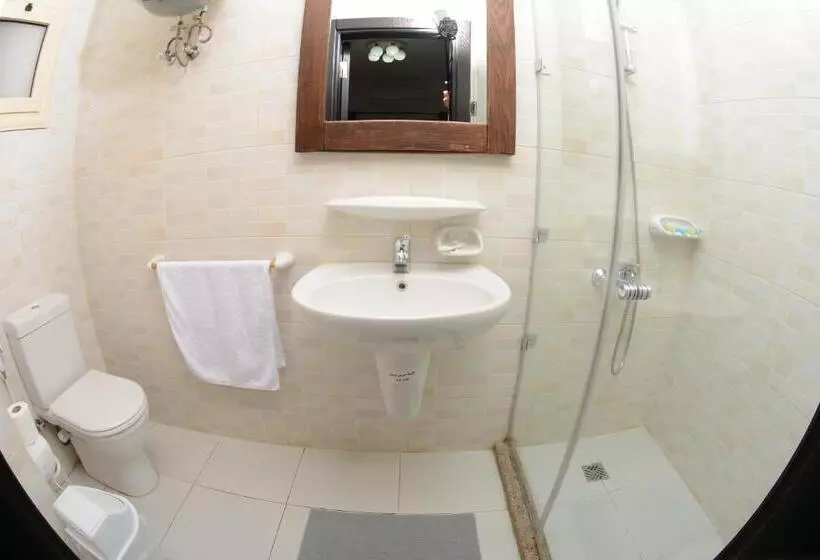 اتاق استاندارد با بالکن, Sakan 275