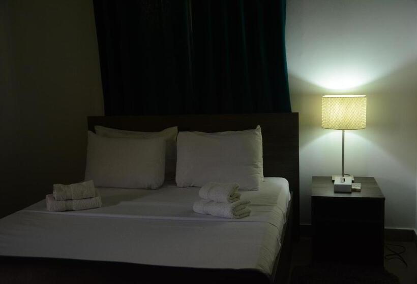 اتاق لوکس, Sakan 275