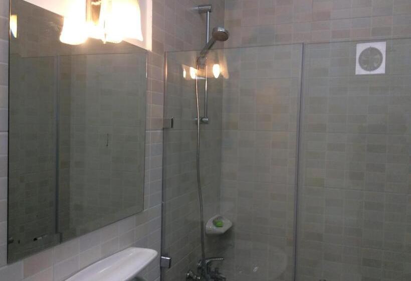 اتاق اکونومی یک تخته, Sakan 275