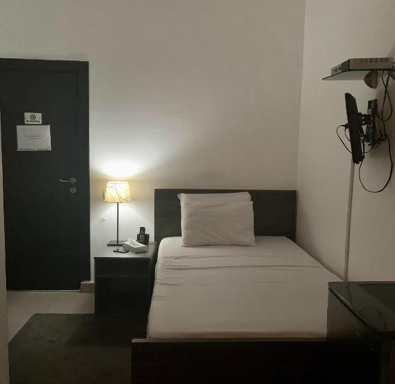 اتاق اکونومی یک تخته, Sakan 275