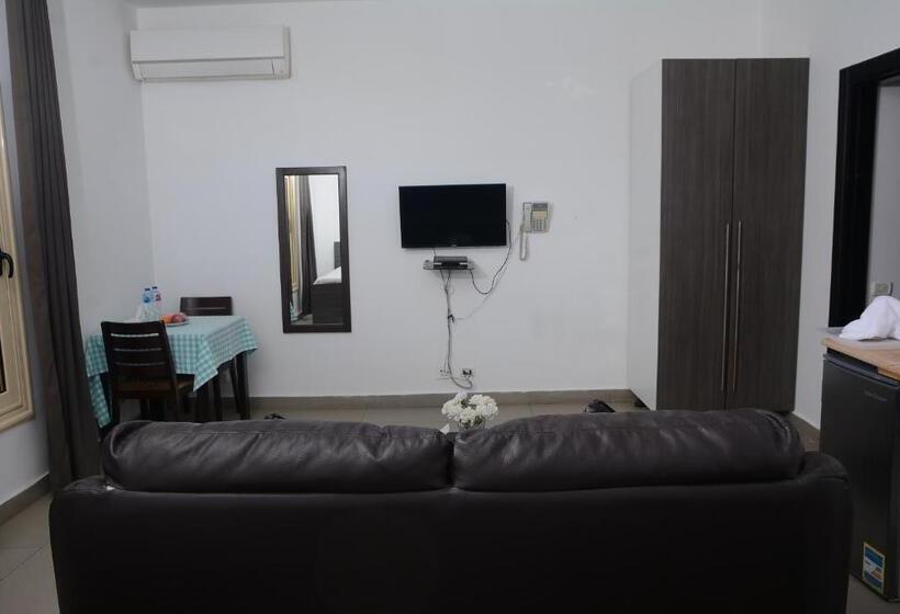 اتاق راحتی سه تخته, Sakan 275