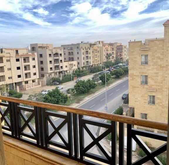 اتاق استاندارد یک تخته با بالکن, Sakan 275