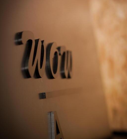 تختخواب در اتاق مشترک, Ximen Wow Hostel