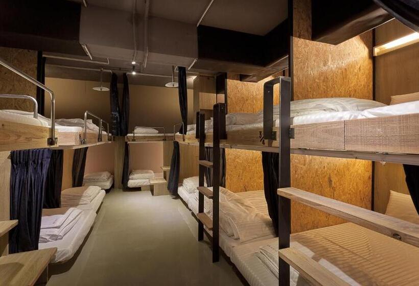 تختخواب در اتاق مشترک, Ximen Wow Hostel