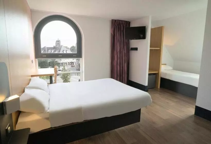 اتاق استاندارد سه نفره, B&b Hotel Dreux Centre