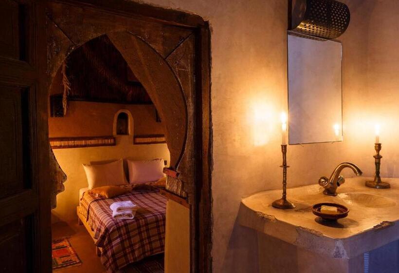 디럭스 룸, Kasbah Tebi