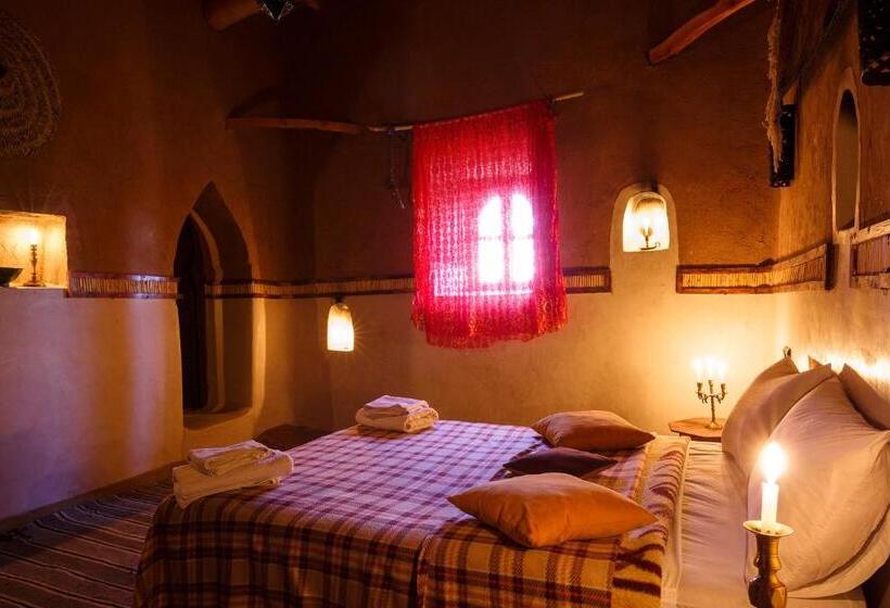 غرفة ديلوكس, Kasbah Tebi