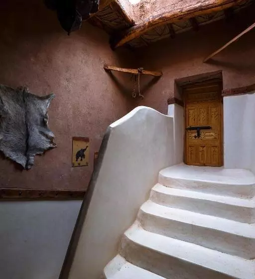 اتاق لوکس یک تخته, Kasbah Tebi