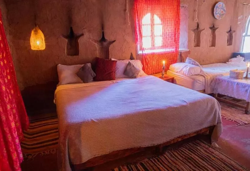 سوییت خانوادگی, Kasbah Tebi