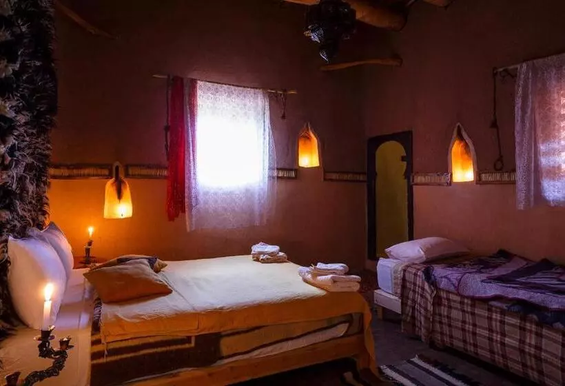 اتاق لوکس خانوادگی, Kasbah Tebi